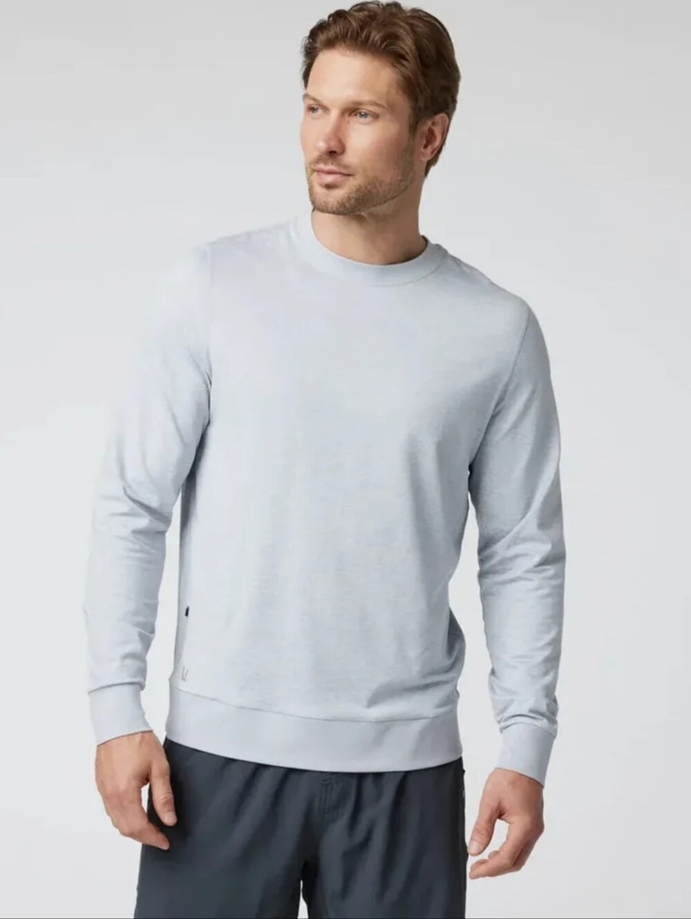 Vuori Men's Crewneck Sweatshirt in Pale Blue